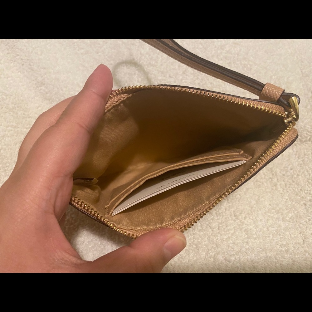 Coach wristlet - Picture 3 of 4